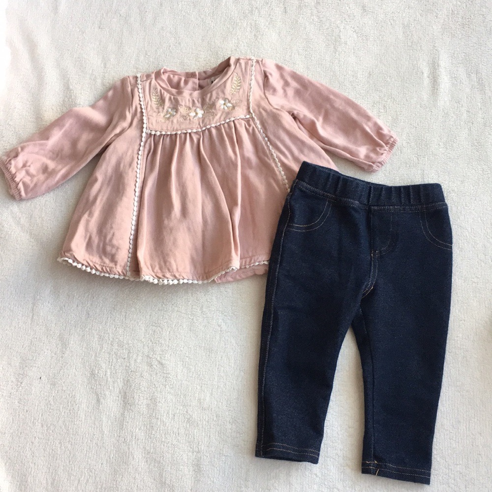 Baby girl 3-6 mos BUNDLE - Picture 2 of 4
